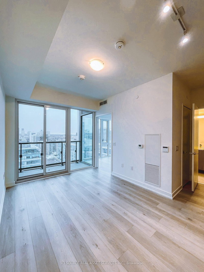 1819 - 158 Front St E, Toronto, M5A 0K9 | Image 2