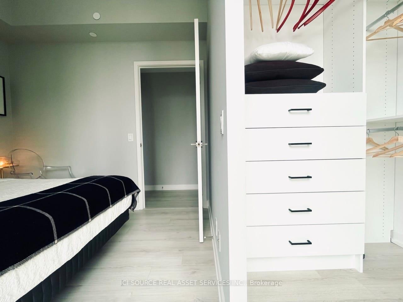 33 Helendale Avenue, Unit 2206 - Photo 15