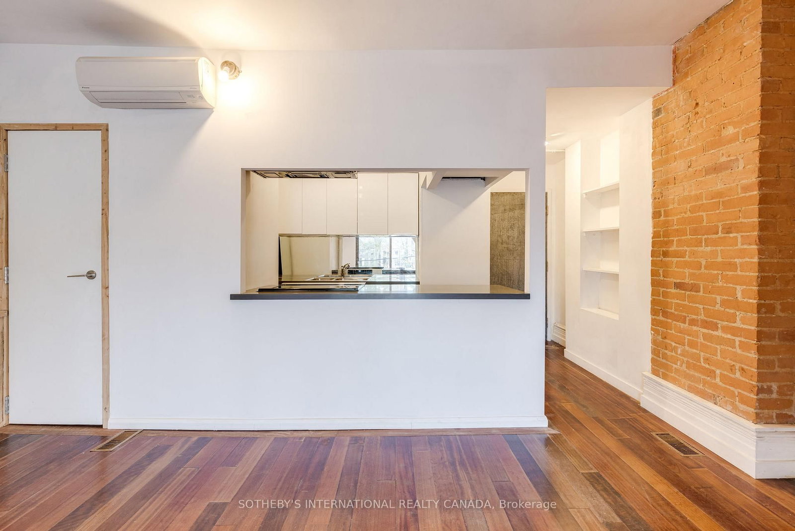 276 Avenue Road, Unit 2nd front - Photo 2