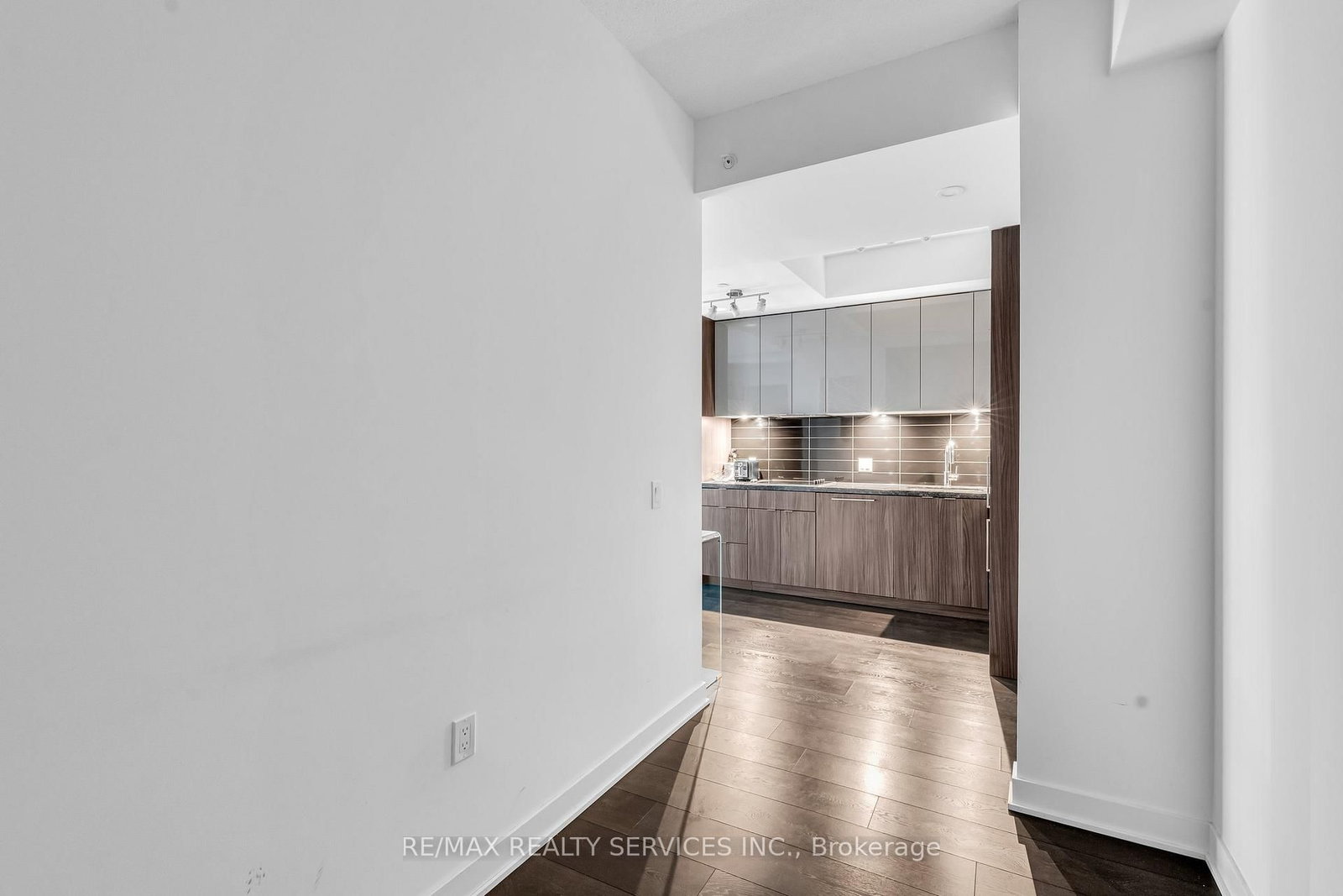 115 Blue Jays Way, Unit 915 - Photo 16