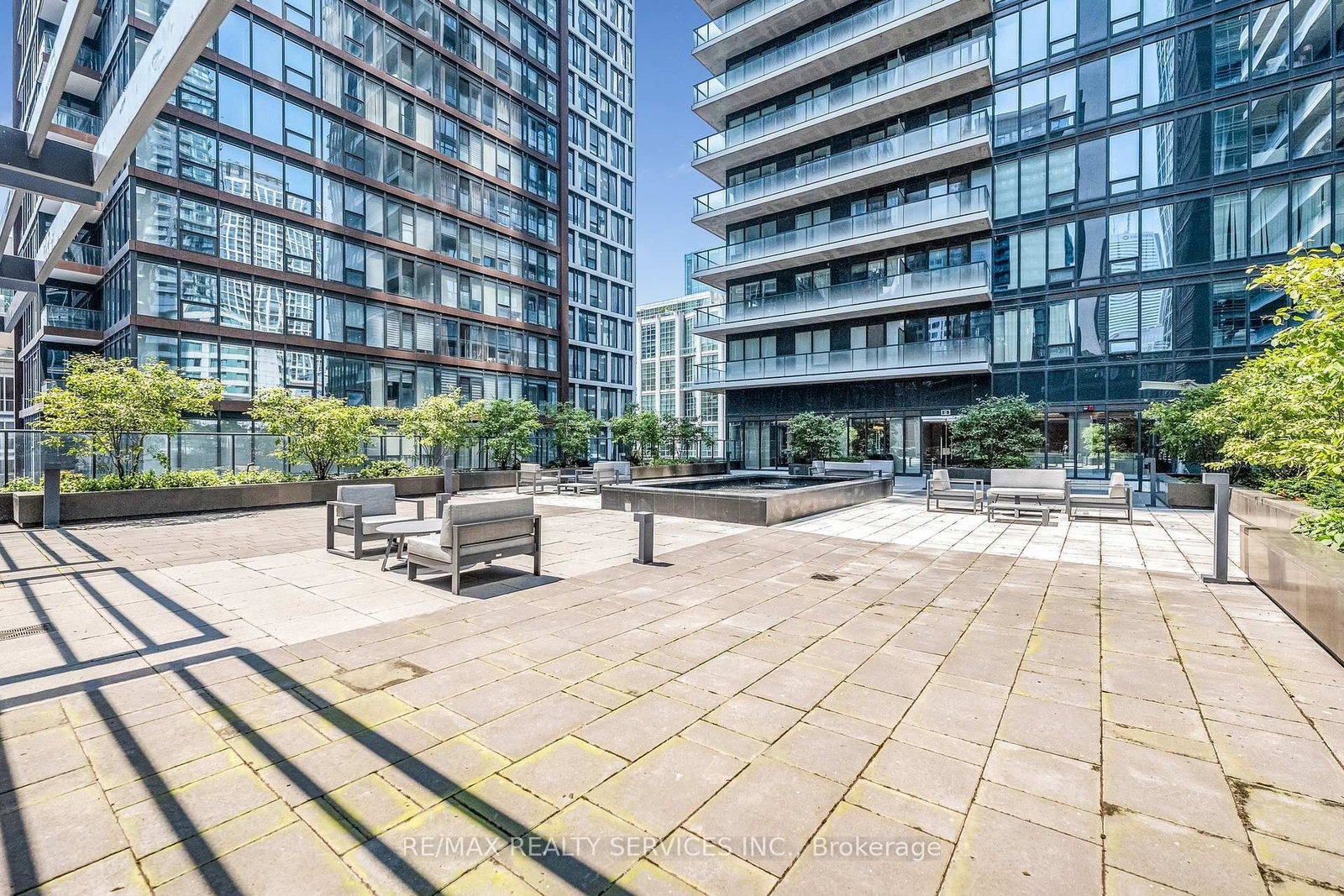 115 Blue Jays Way, Unit 915 - Photo 3