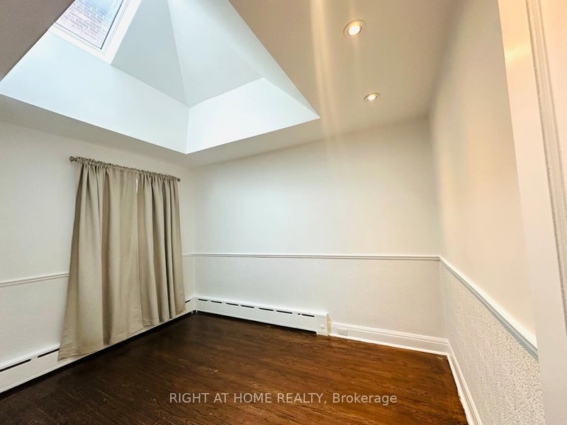 69 Haddington Ave, Toronto, M5M 2P2 | Image 3