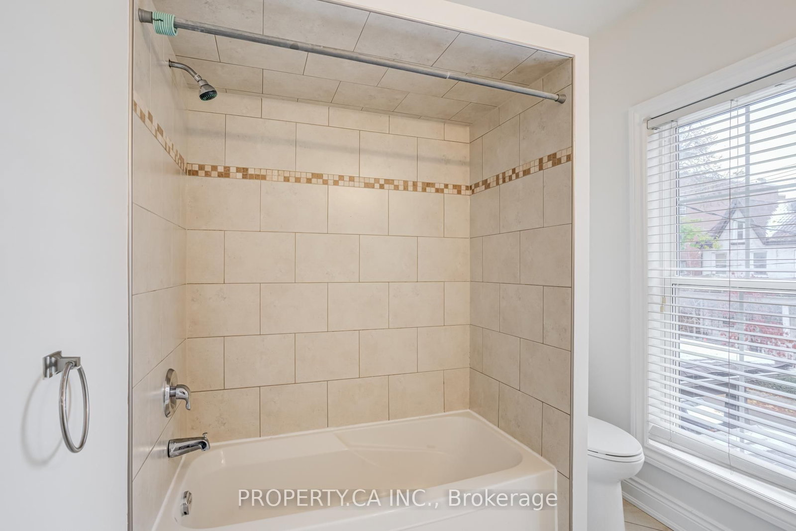 21 D'arcy Street, Unit Upper - Photo 26