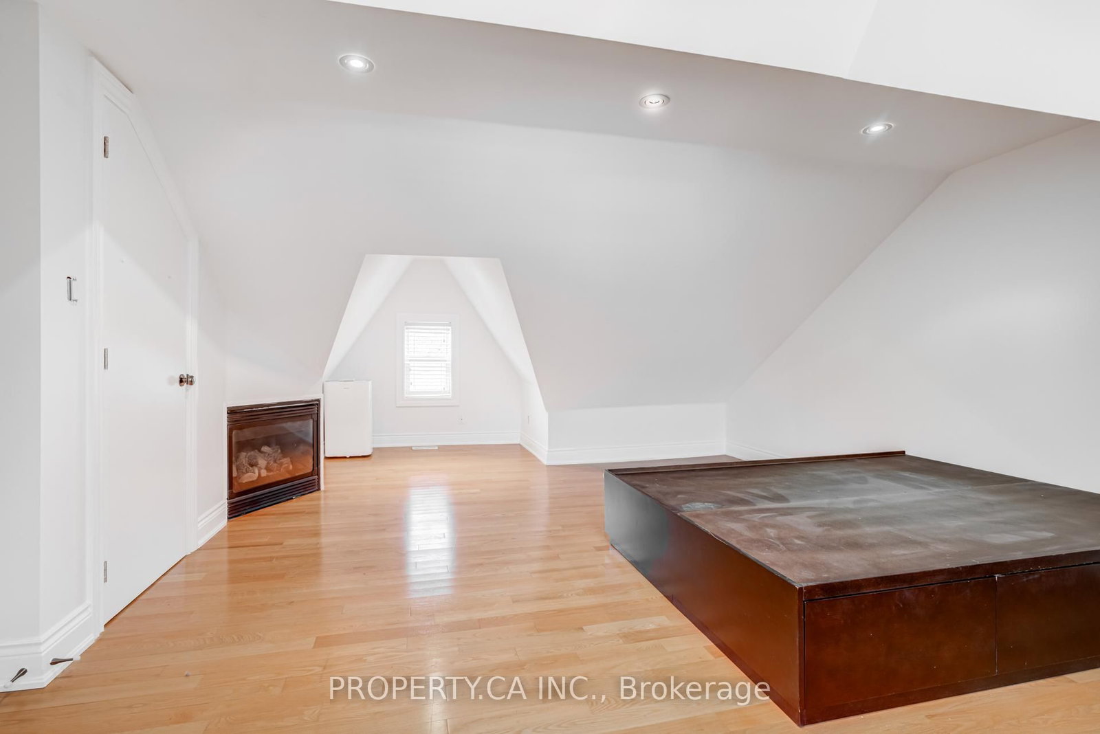 21 D'arcy Street, Unit Upper - Photo 30