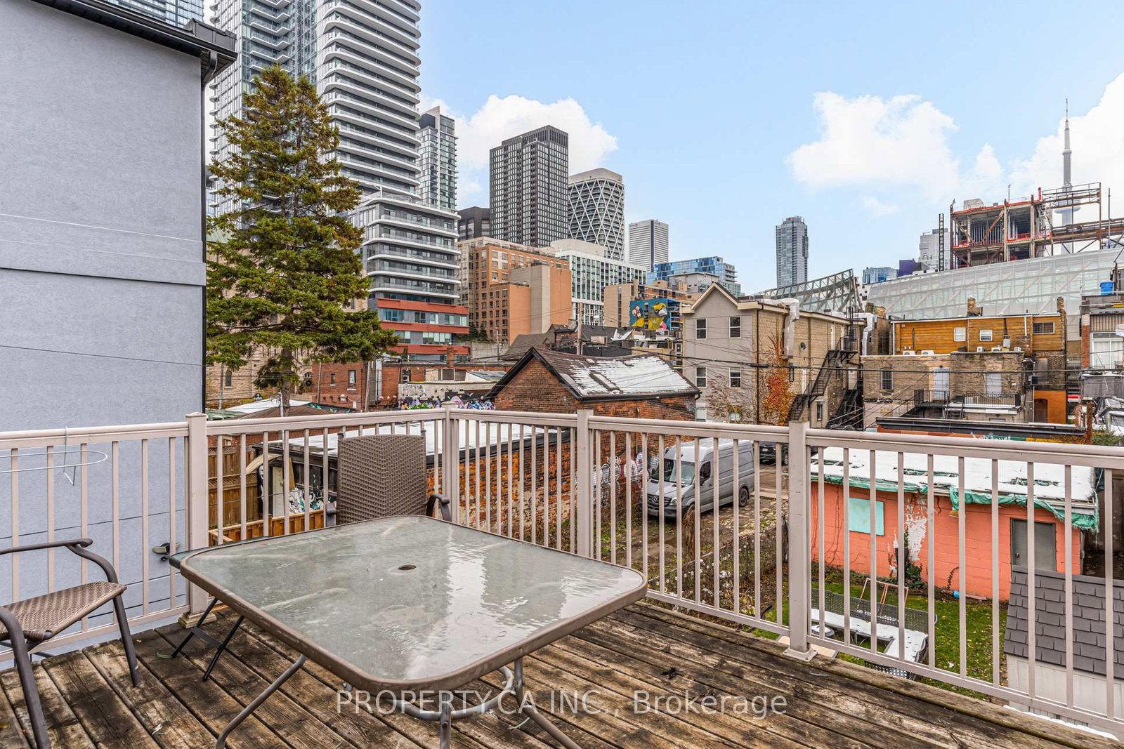 21 D'arcy Street, Unit Upper - Photo 32