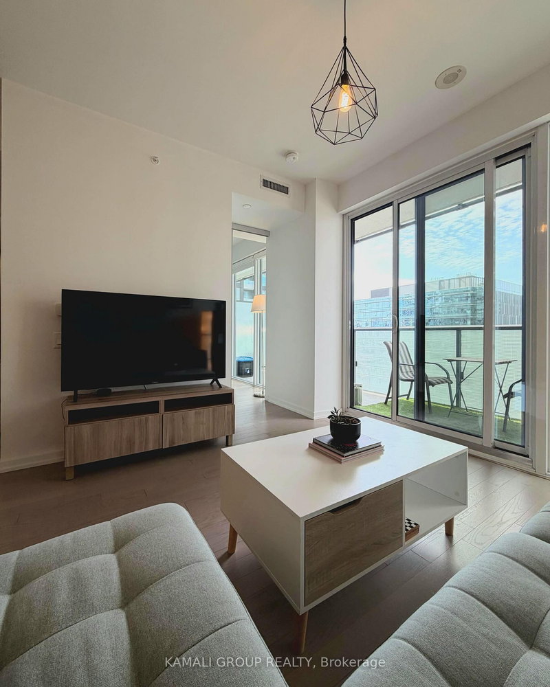 1712 - 101 Peter St, Toronto, M5V 0G6 | Image 2