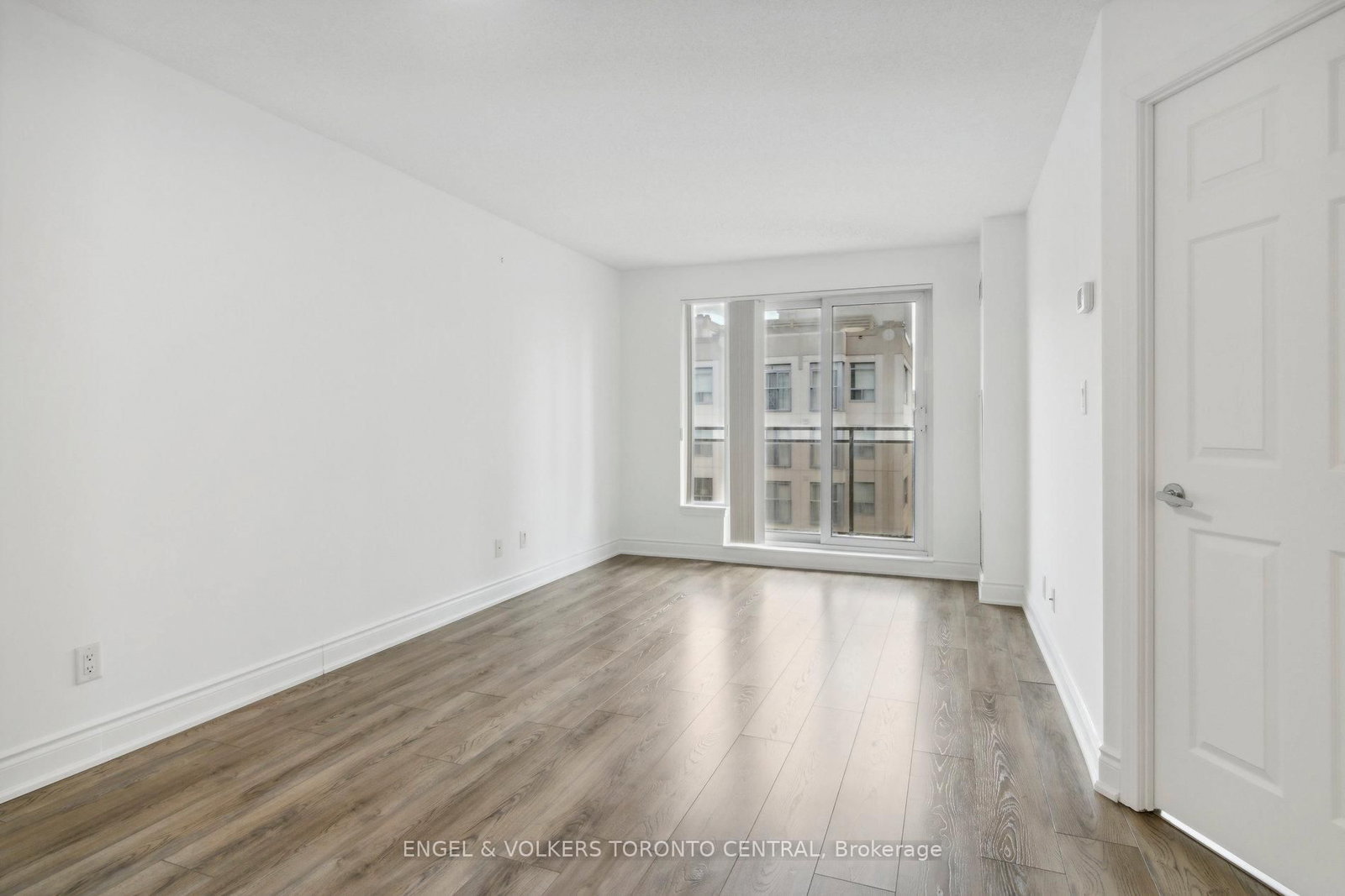 19 Barberry Place, Unit 711 - Photo 17