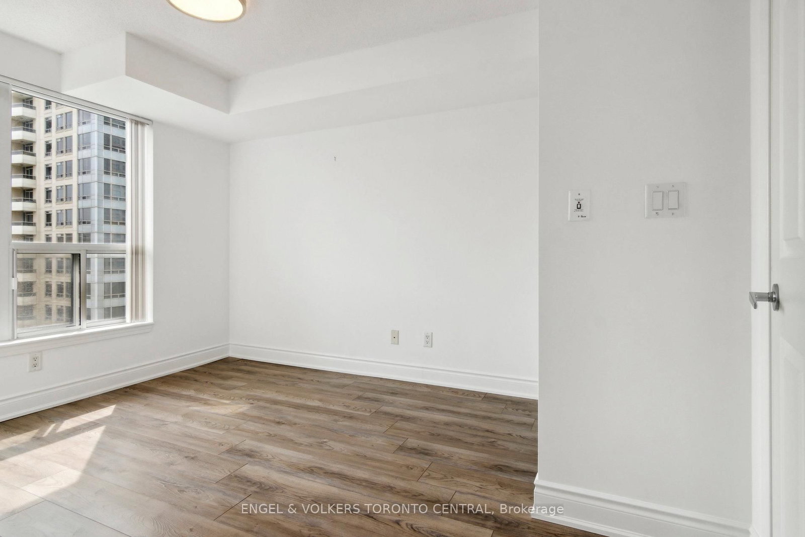 19 Barberry Place, Unit 711 - Photo 21