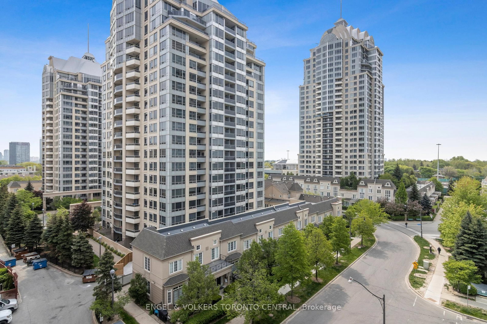 19 Barberry Place, Unit 711 - Photo 27