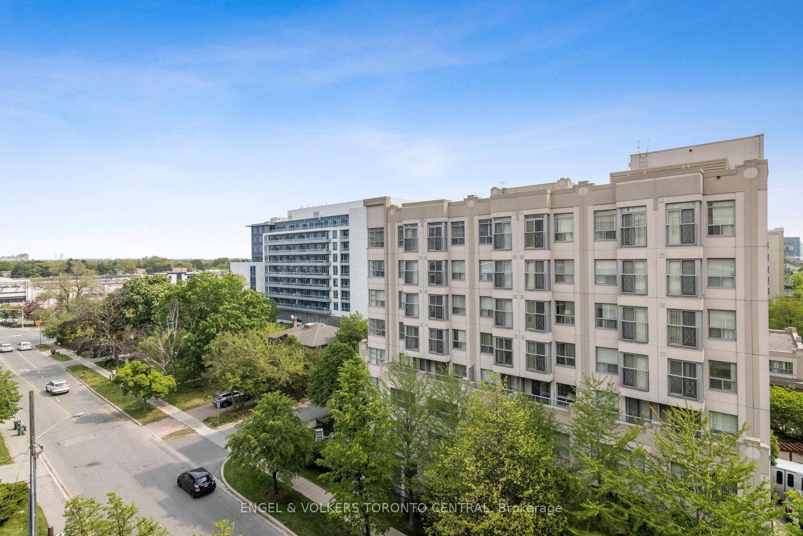 19 Barberry Place, Unit 711 - Photo 28