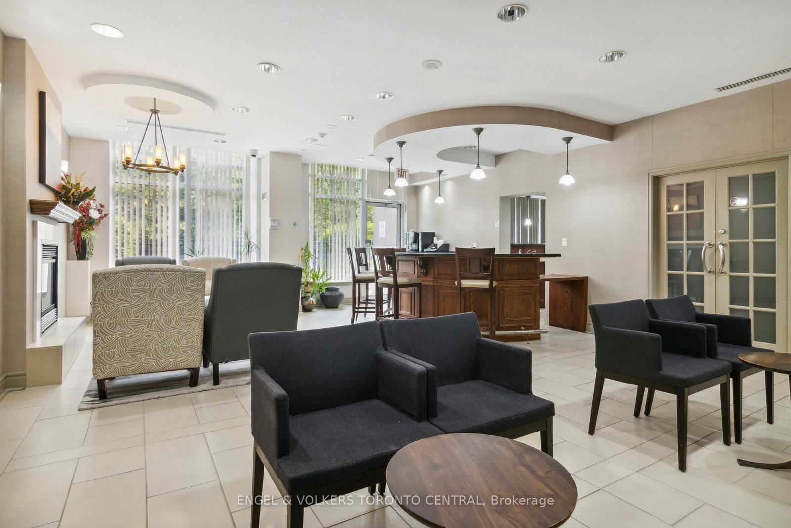 19 Barberry Place, Unit 711 - Photo 30