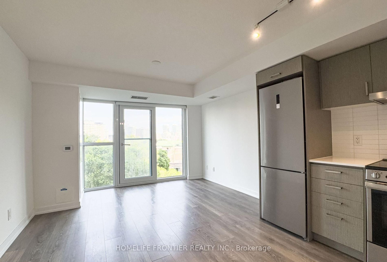 219 Dundas Street E, Unit 702