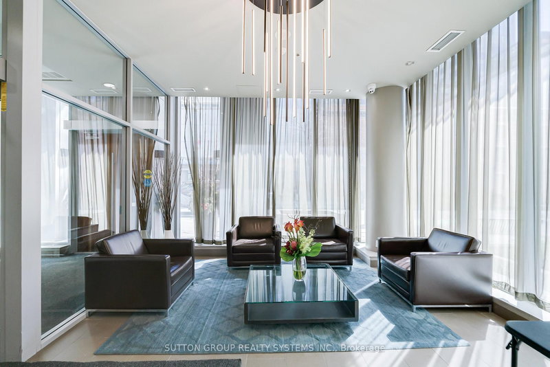 1307 - 126 Simcoe St, Toronto, M5H 4E6 | Image 3