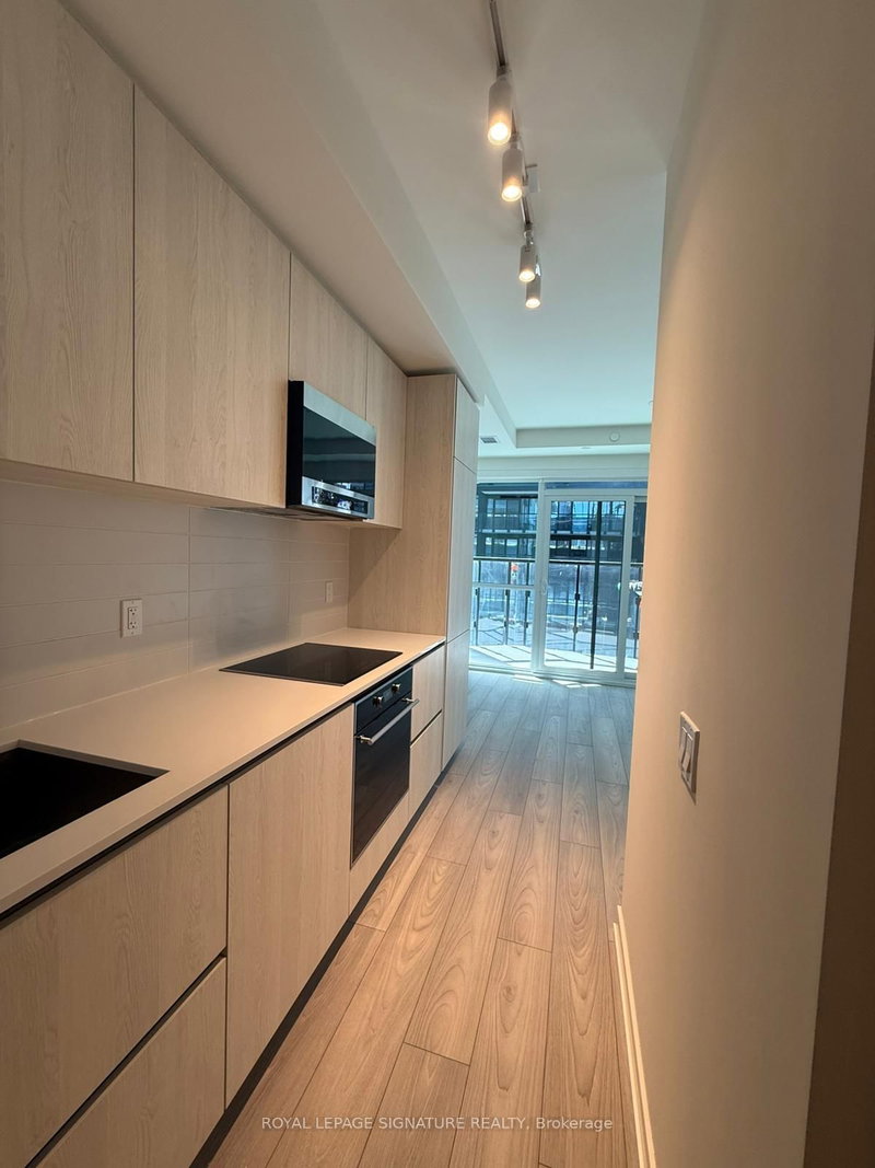 707 - 110 Broadway Ave, Toronto, M4P 0E9 | Image 3