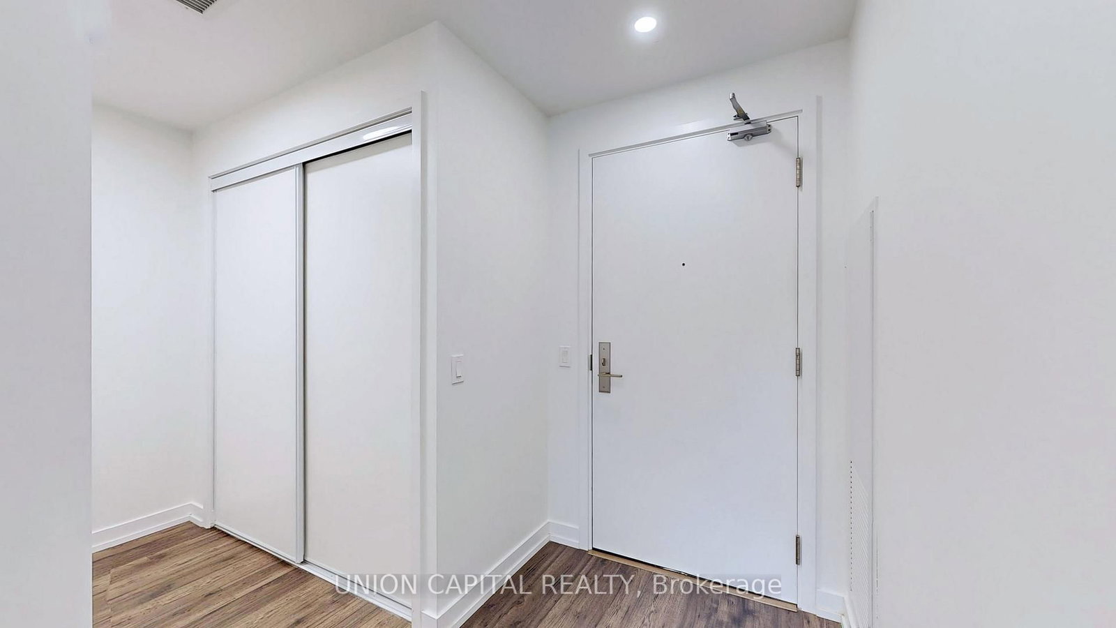 33 Helendale Avenue, Unit 1013 - Photo 13