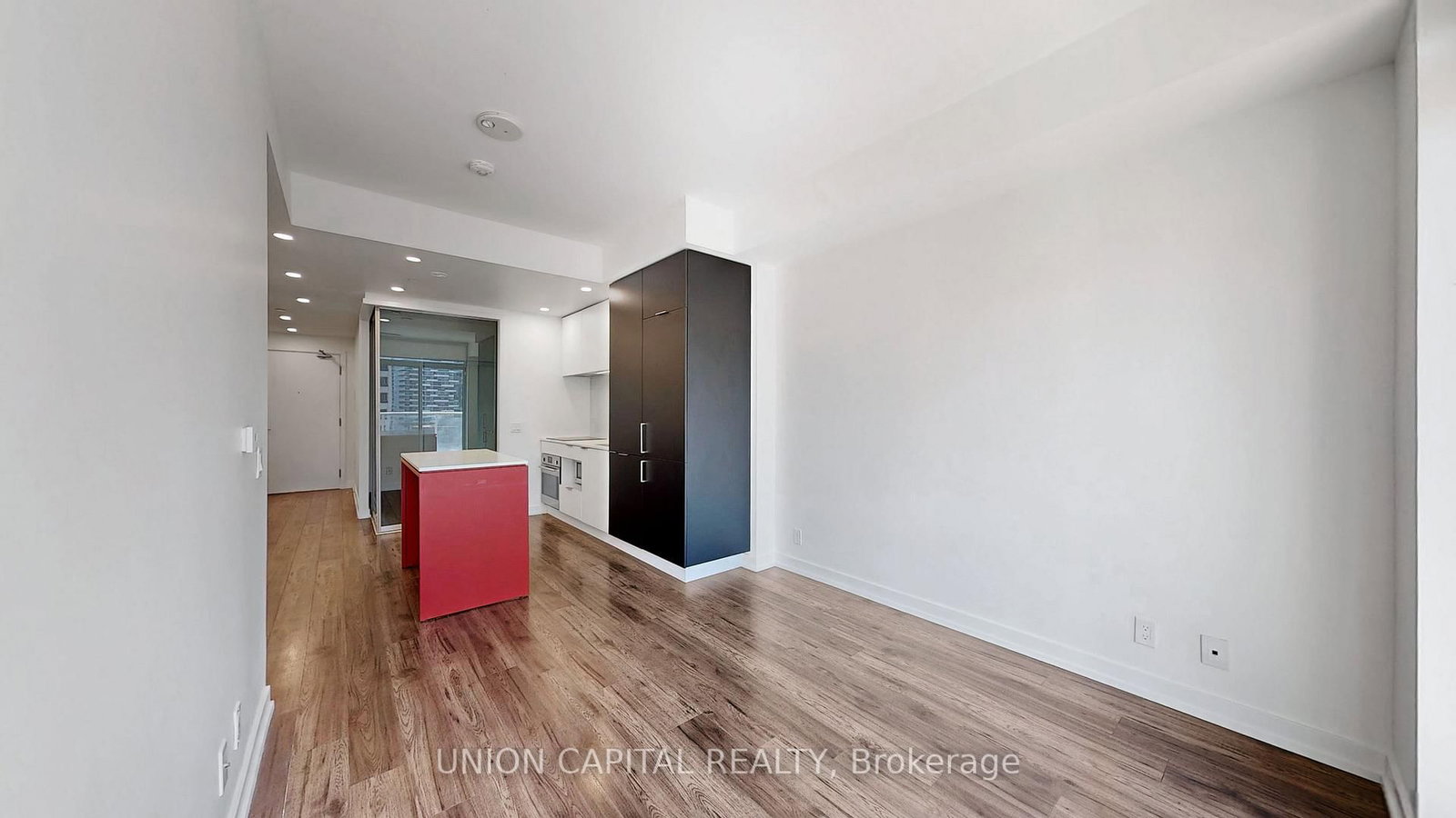 33 Helendale Avenue, Unit 1013 - Photo 4