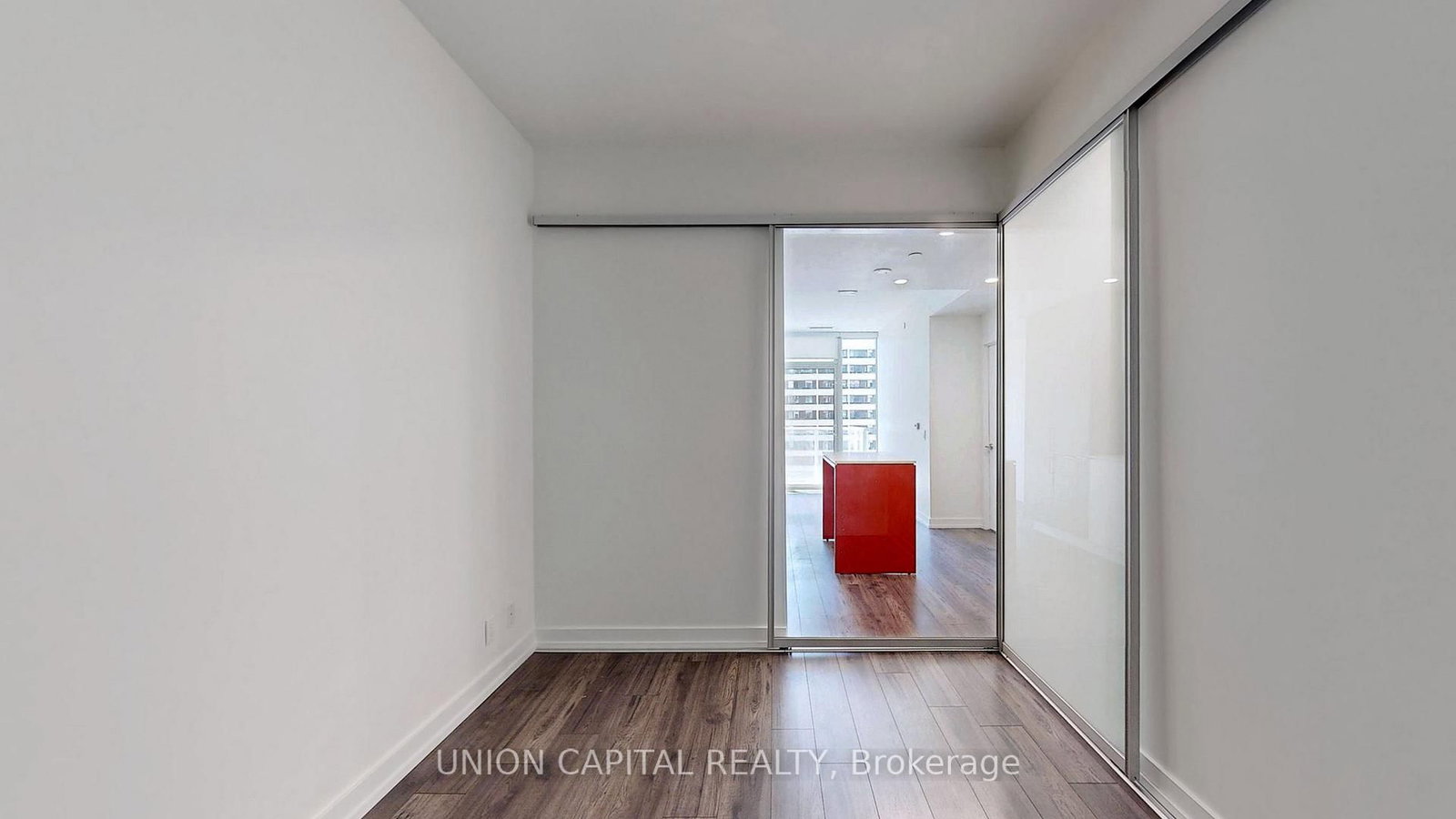 33 Helendale Avenue, Unit 1013 - Photo 9