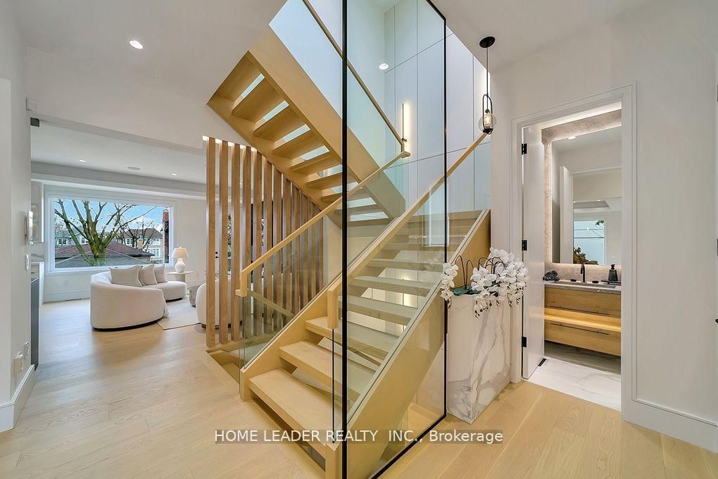 169 Poyntz Avenue - Photo 18