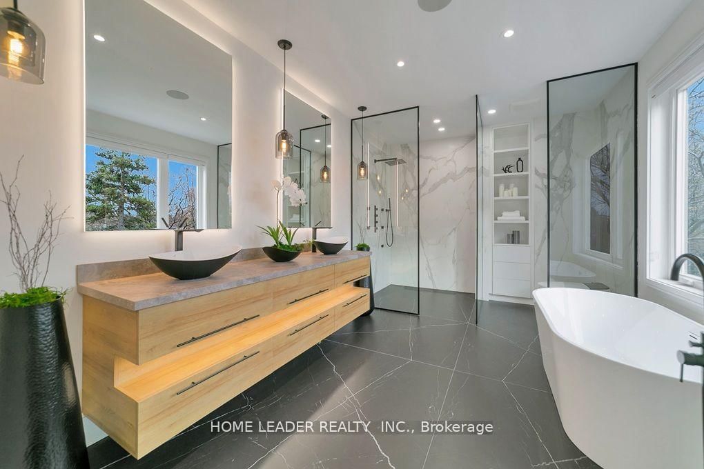 169 Poyntz Avenue - Photo 22