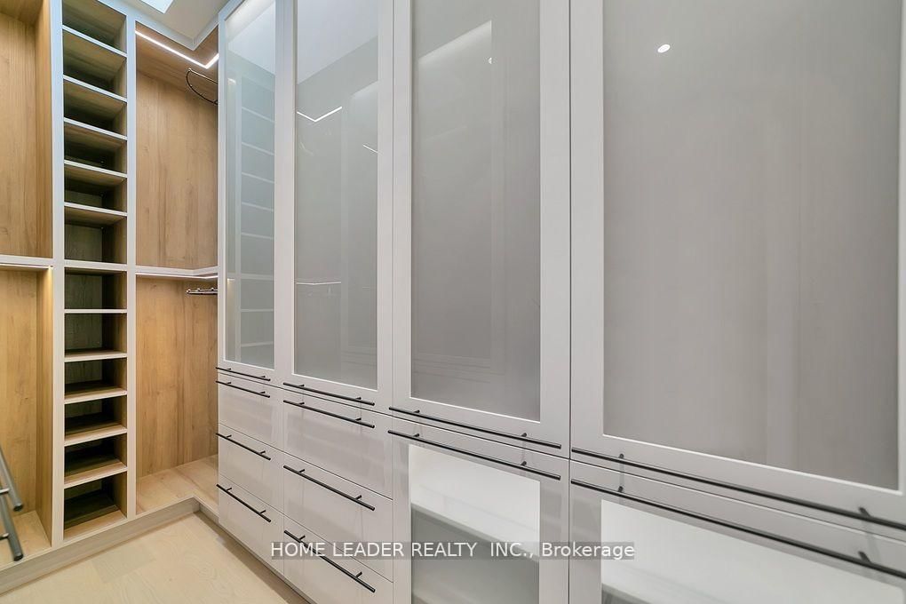 169 Poyntz Avenue - Photo 23