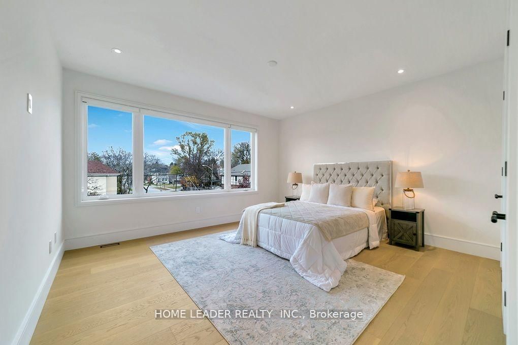 169 Poyntz Avenue - Photo 24