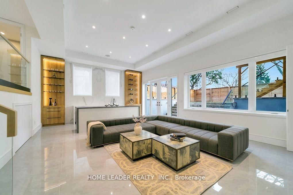 169 Poyntz Avenue - Photo 26