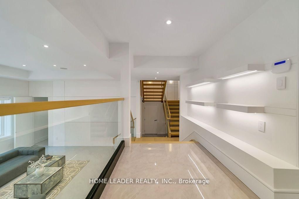 169 Poyntz Avenue - Photo 29