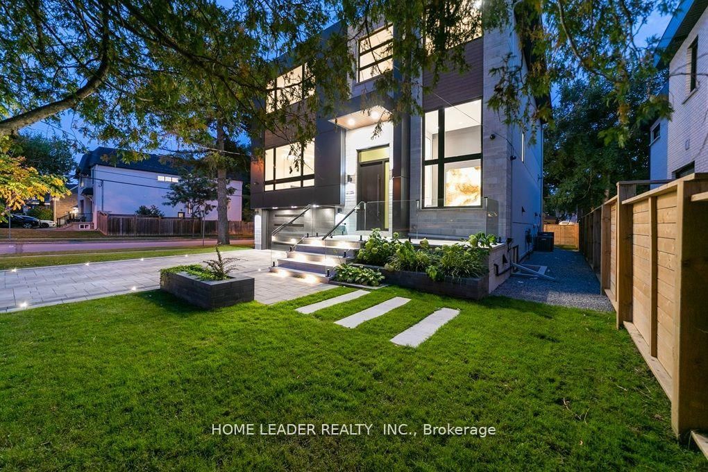 169 Poyntz Avenue - Photo 3