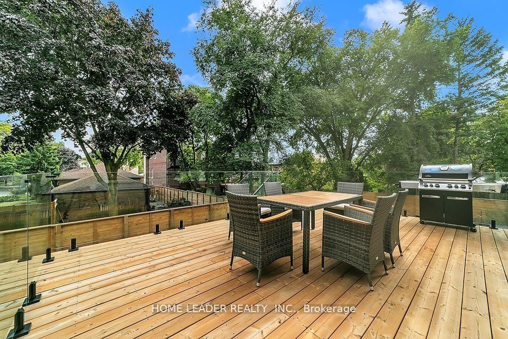 169 Poyntz Avenue - Photo 7