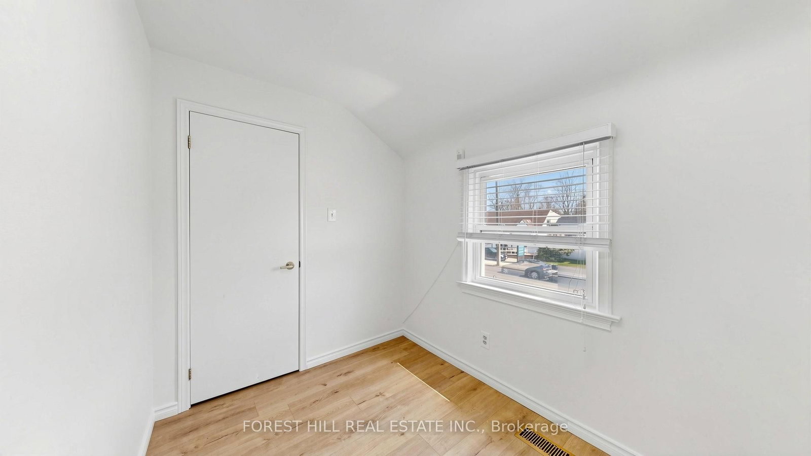 168 Sheppard Avenue W - Photo 22