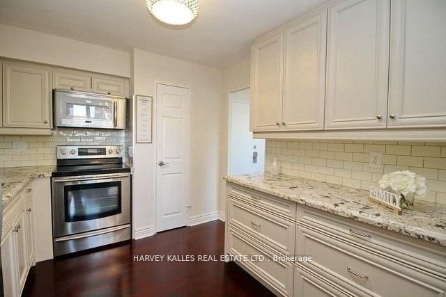 3555 Bathurst Street, Unit 602 - Photo 9