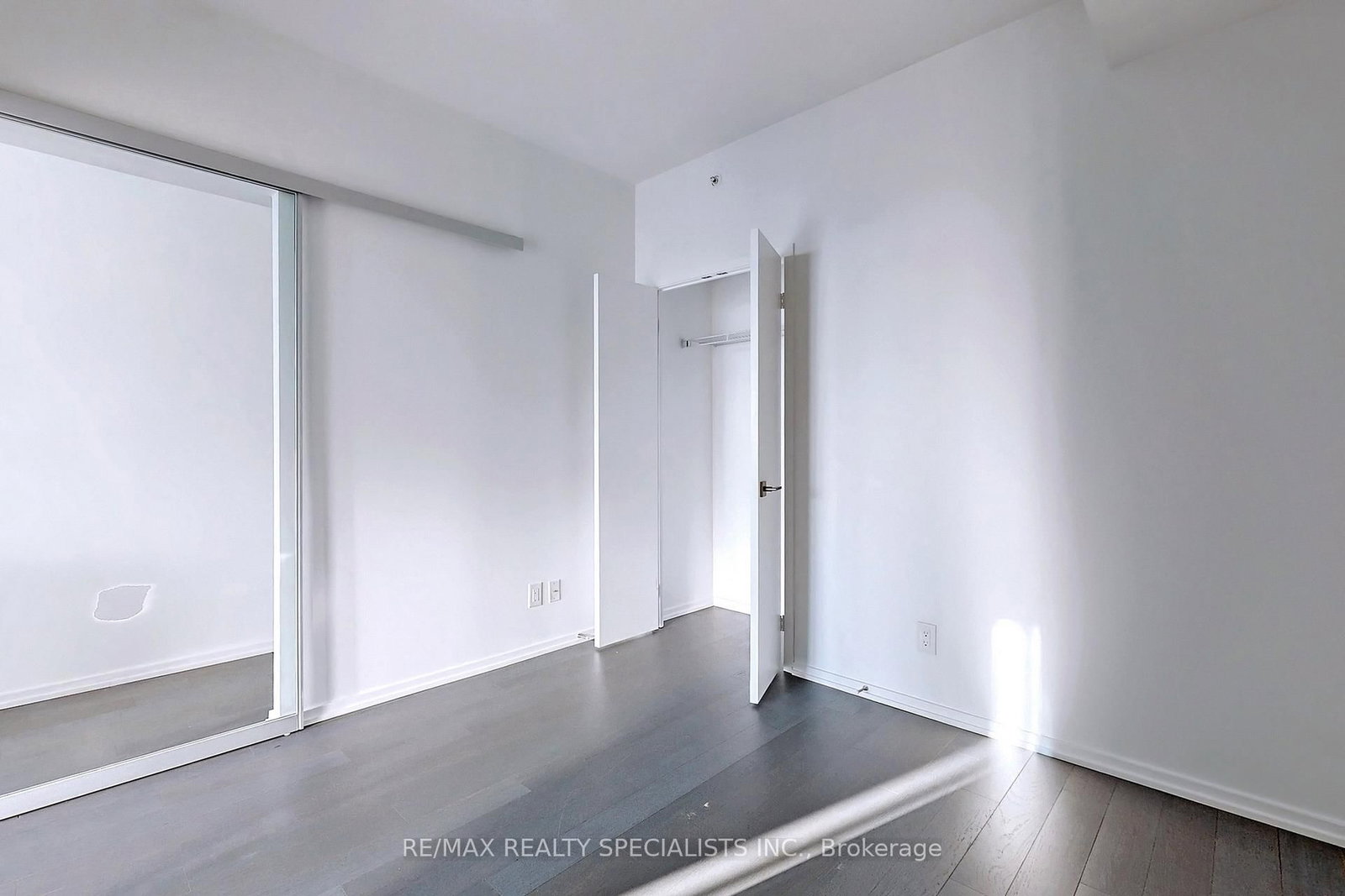 70 Temperance Street, Unit 5312 - Photo 17