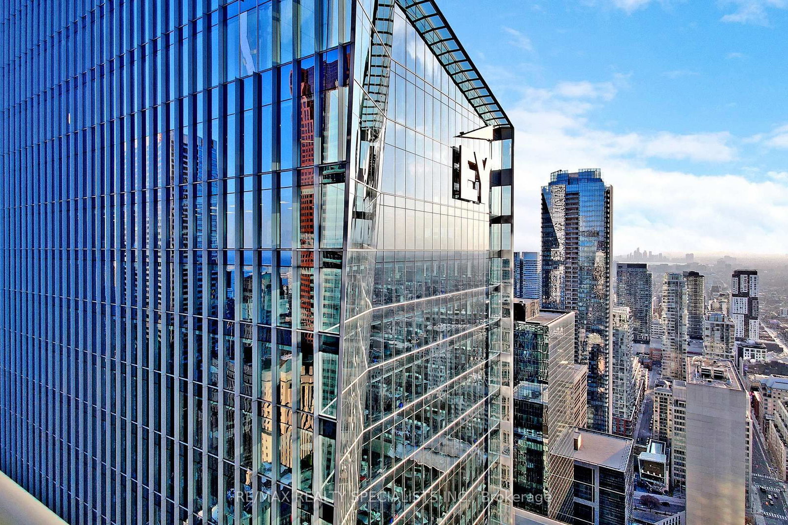 70 Temperance Street, Unit 5312 - Photo 28