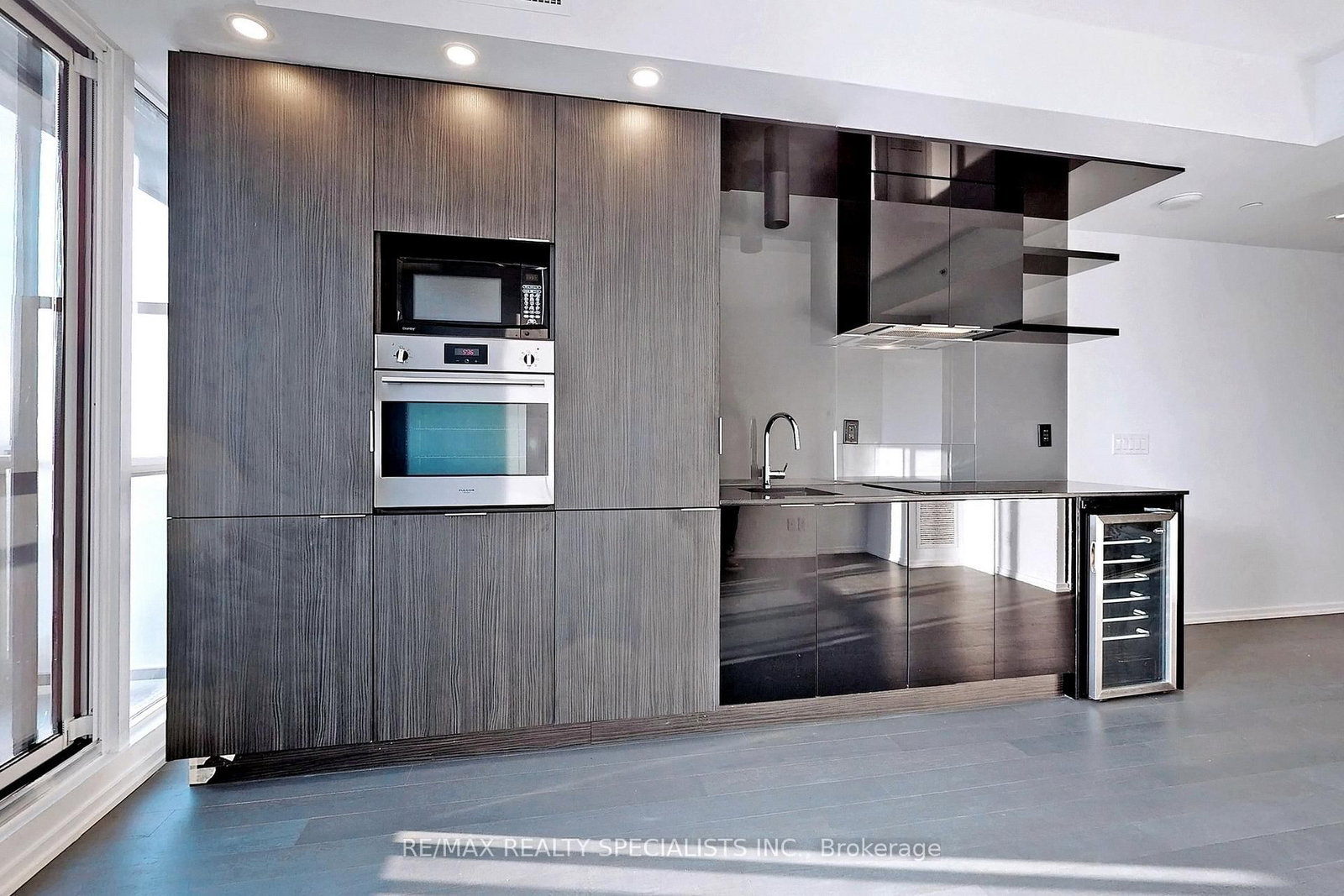 70 Temperance Street, Unit 5312 - Photo 9