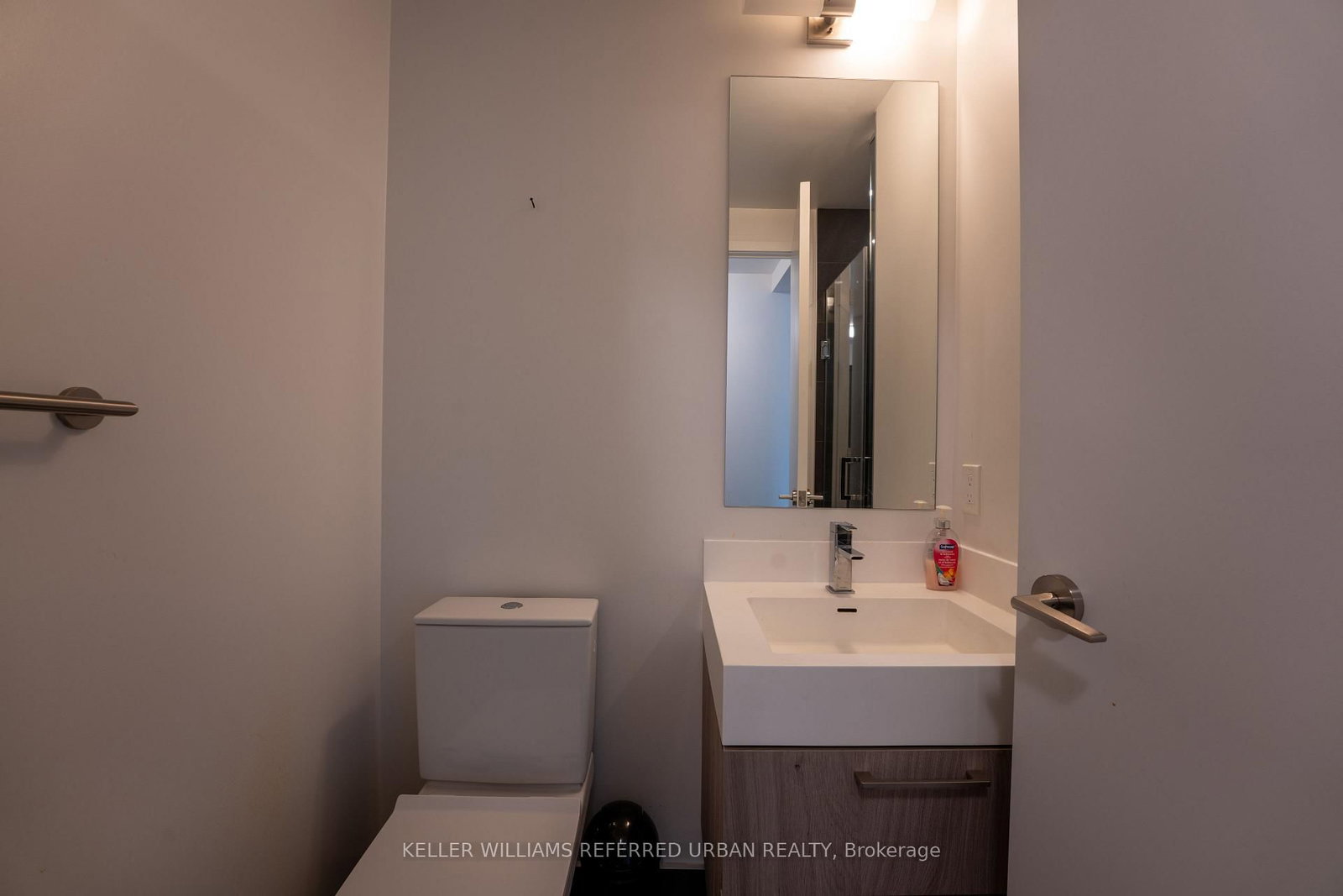 1 Yorkville Avenue, Unit 3305 - Photo 11