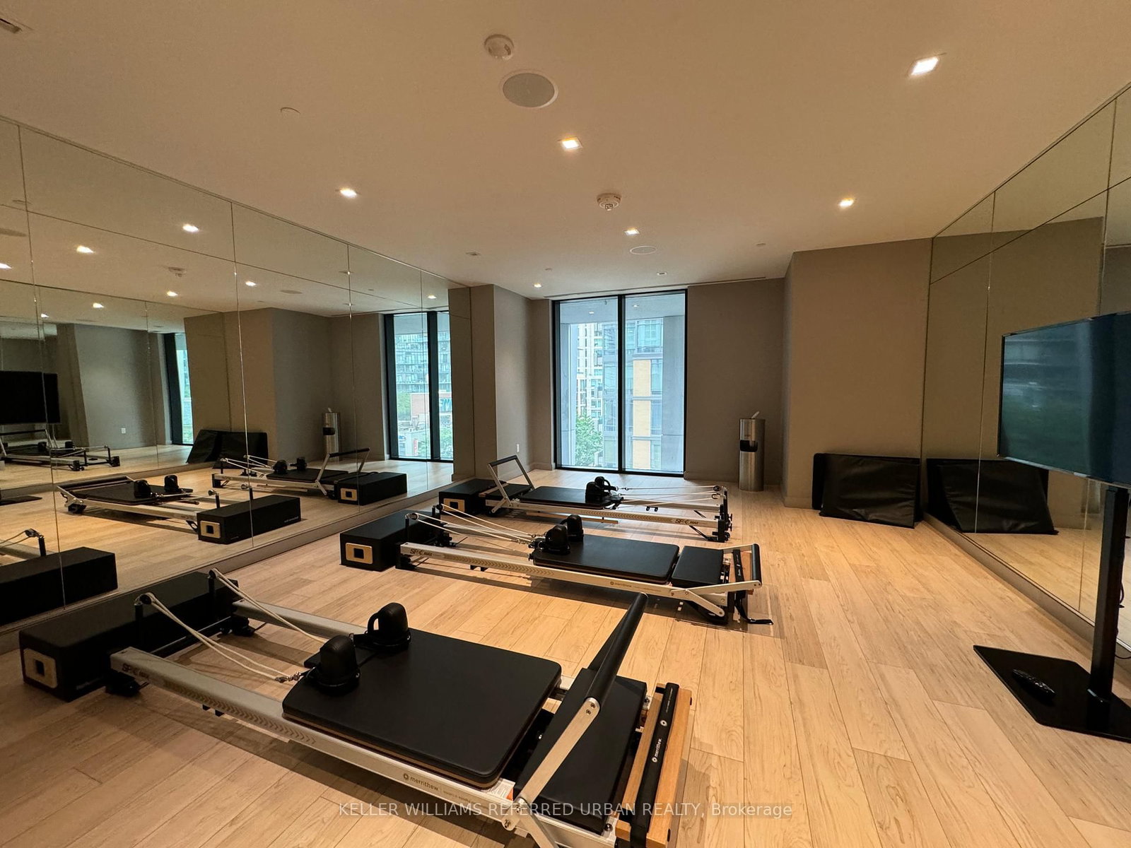 1 Yorkville Avenue, Unit 3305 - Photo 20