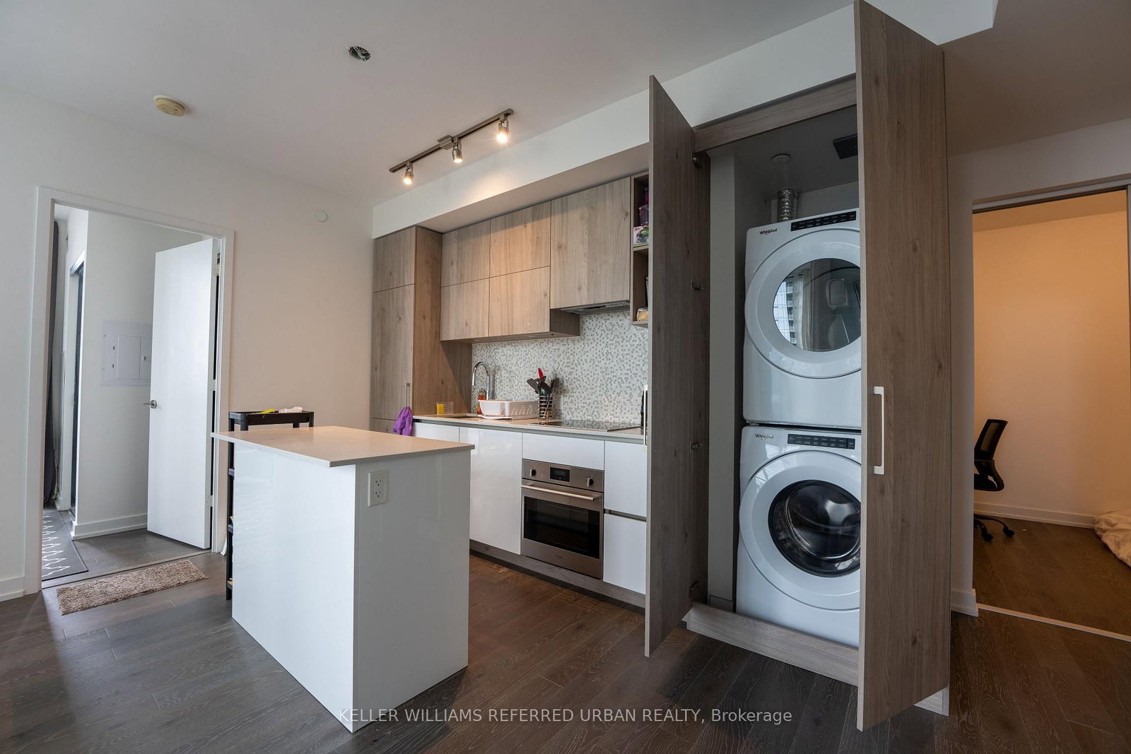 1 Yorkville Avenue, Unit 3305 - Photo 5