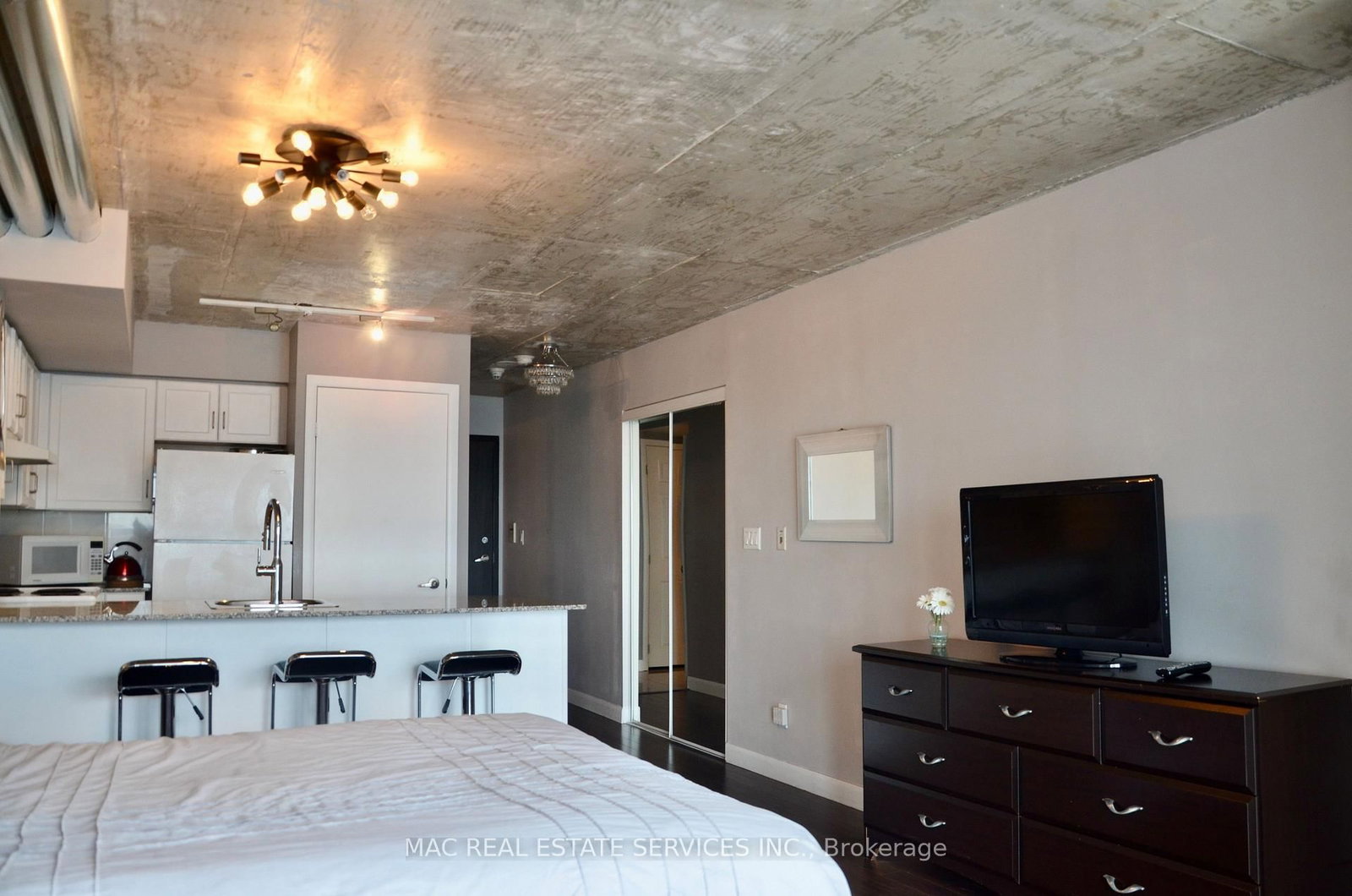 210 Victoria Street, Unit 3302 - Photo 5