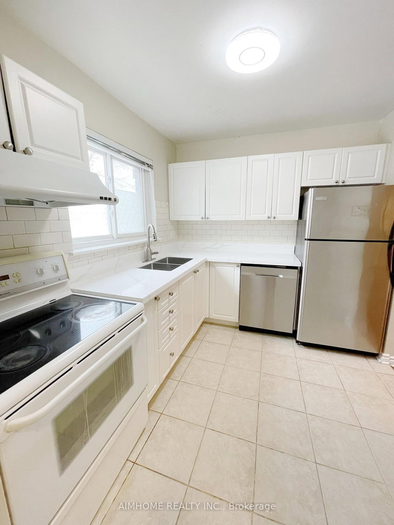 119 - 53 Godstone Rd, Toronto, M2J 3C8 | Image 2