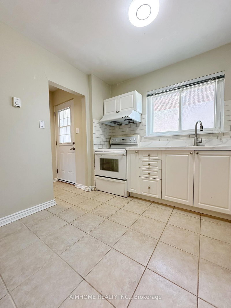119 - 53 Godstone Rd, Toronto, M2J 3C8 | Image 3
