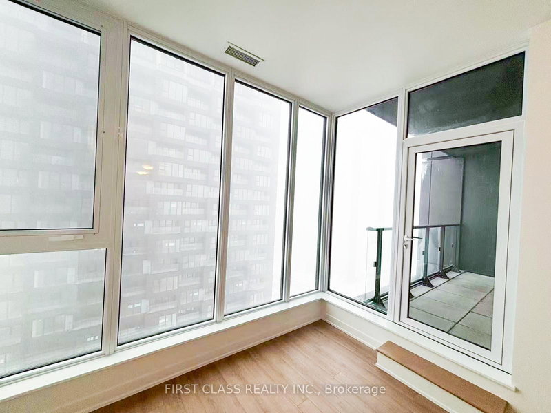 8 Olympic Garden Dr, Toronto, M2M 0B9 | Image 3
