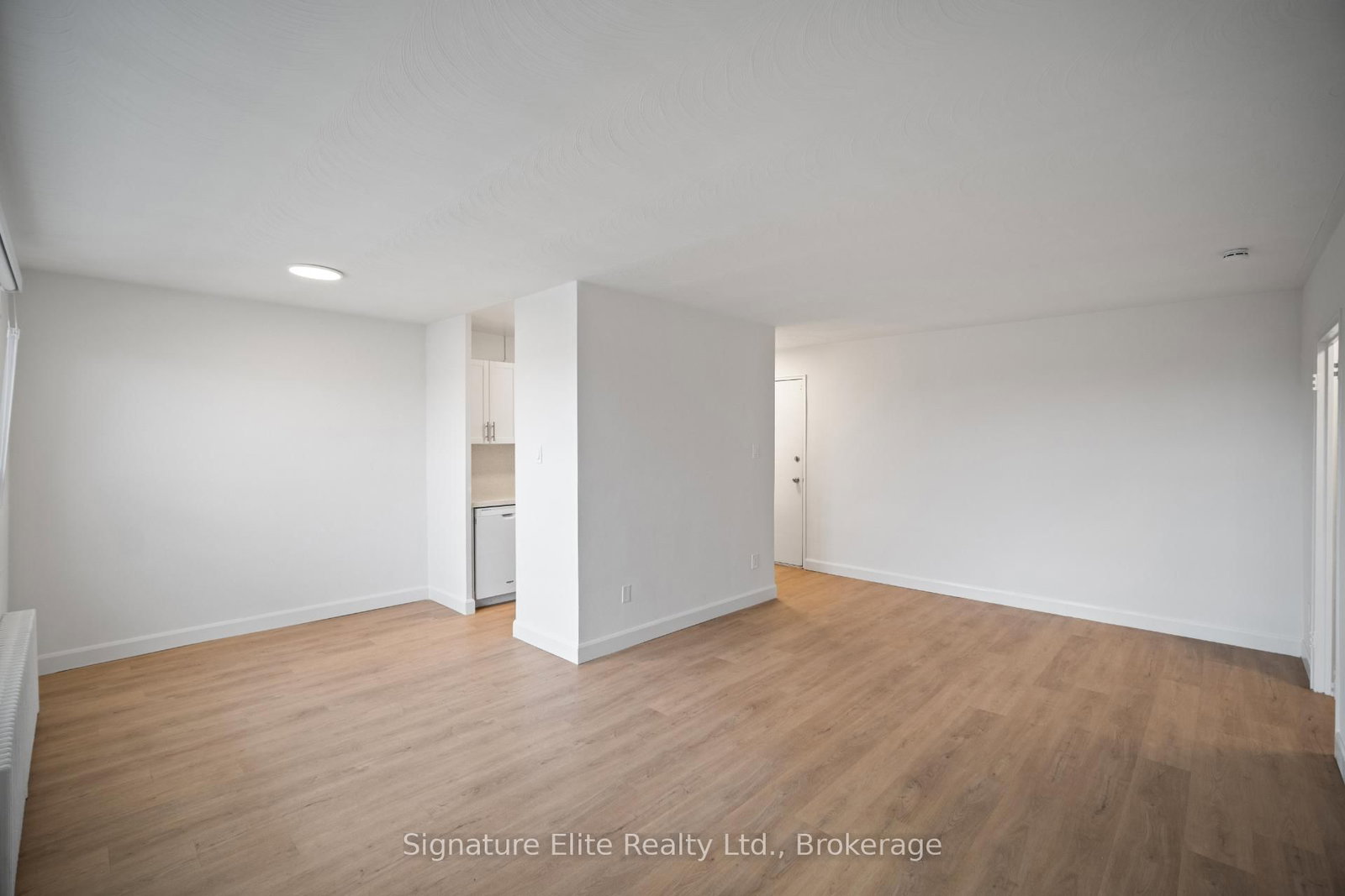 3 Swift Drive, Unit 405 - Photo 2