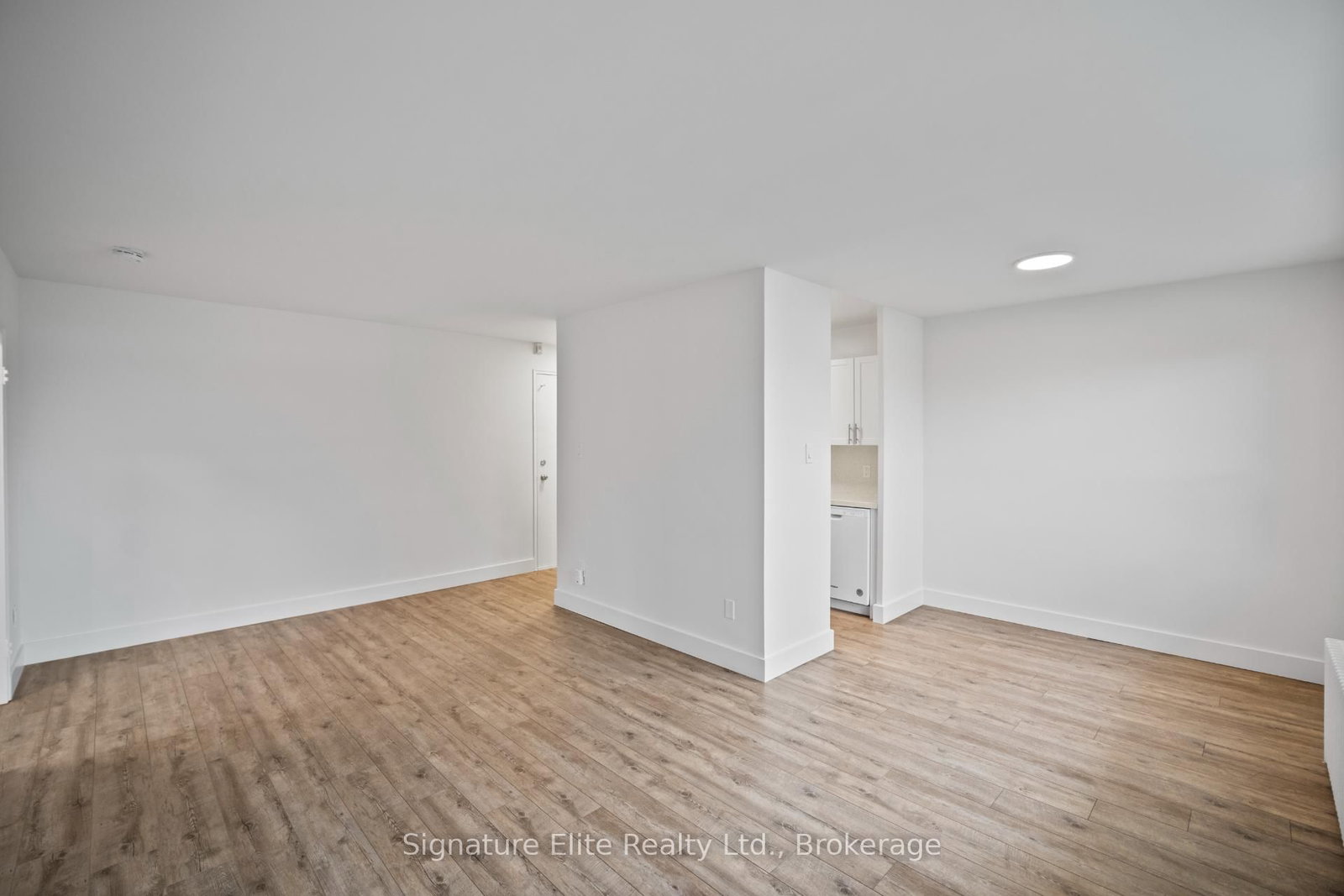 3 Swift Drive, Unit 204 - Photo 2
