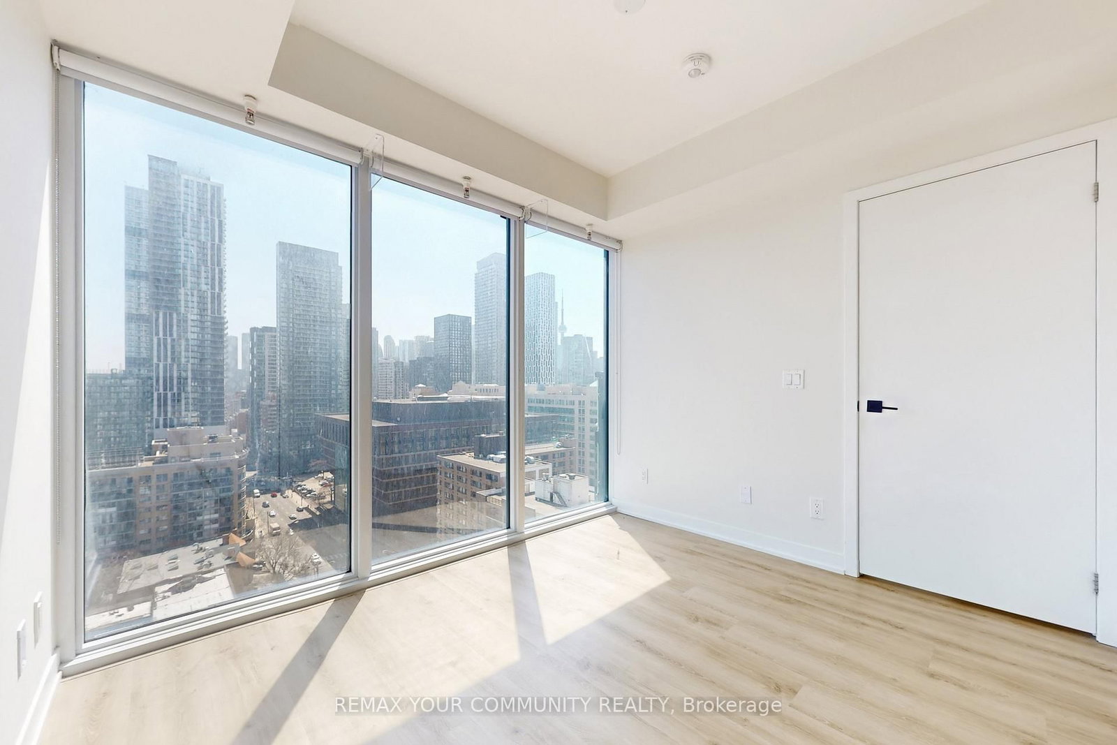 319 Jarvis Street E, Unit 1817 - Photo 12