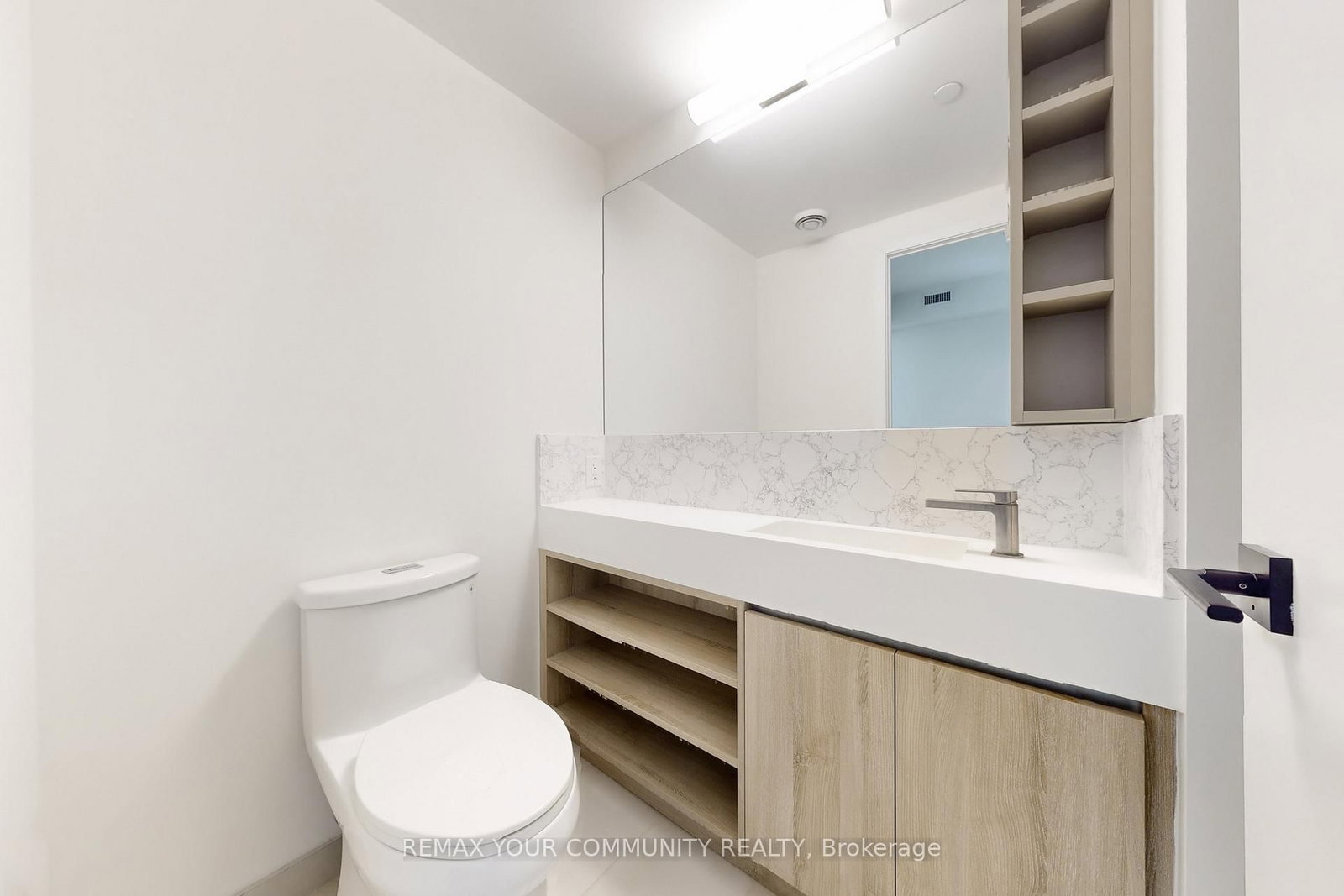 319 Jarvis Street E, Unit 1817 - Photo 13