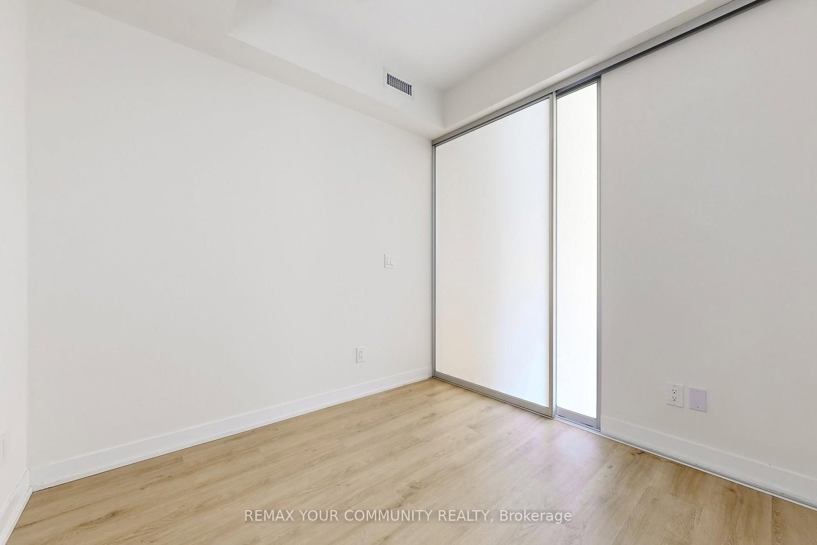 319 Jarvis Street E, Unit 1817 - Photo 16