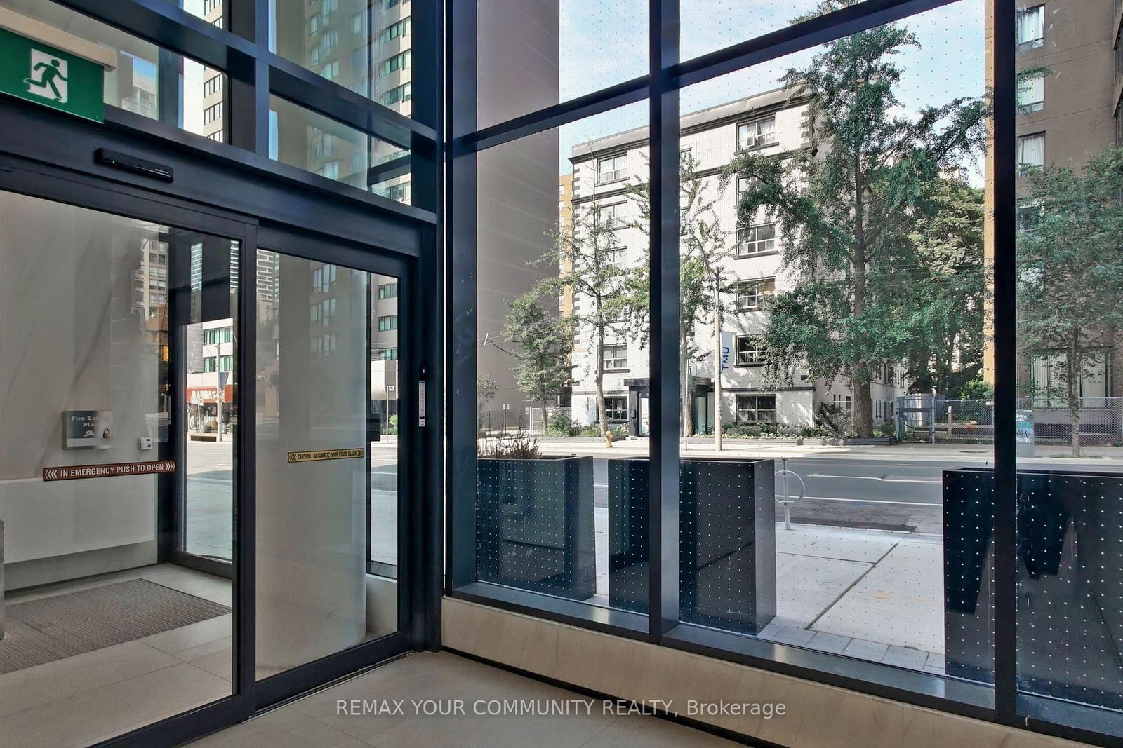 319 Jarvis Street E, Unit 1817 - Photo 44