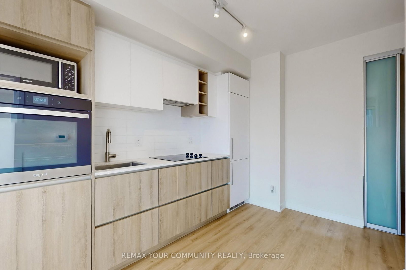 319 Jarvis Street E, Unit 1817 - Photo 8