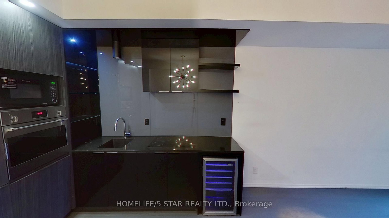 70 Temperance Street, Unit 314 - Photo 8