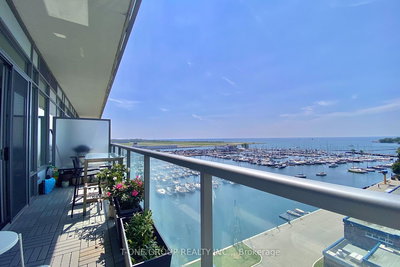 825 - 90 Stadium Rd | Toronto | Image